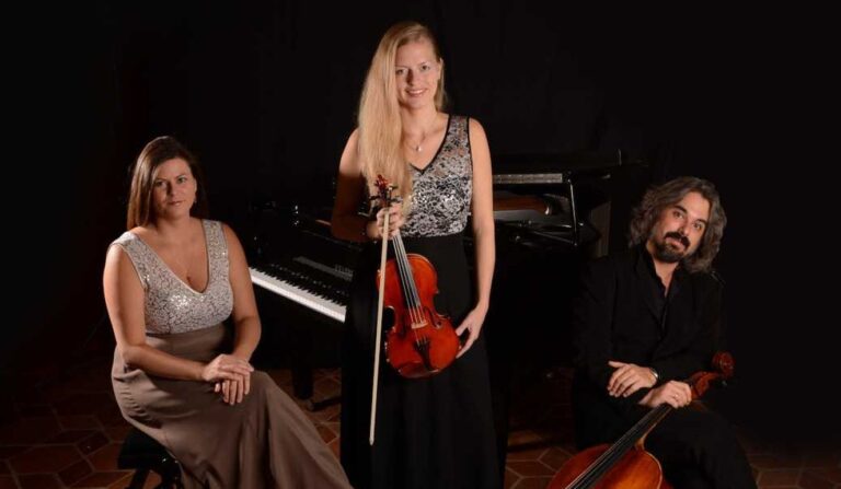 TRIO KARAGEORGIEV